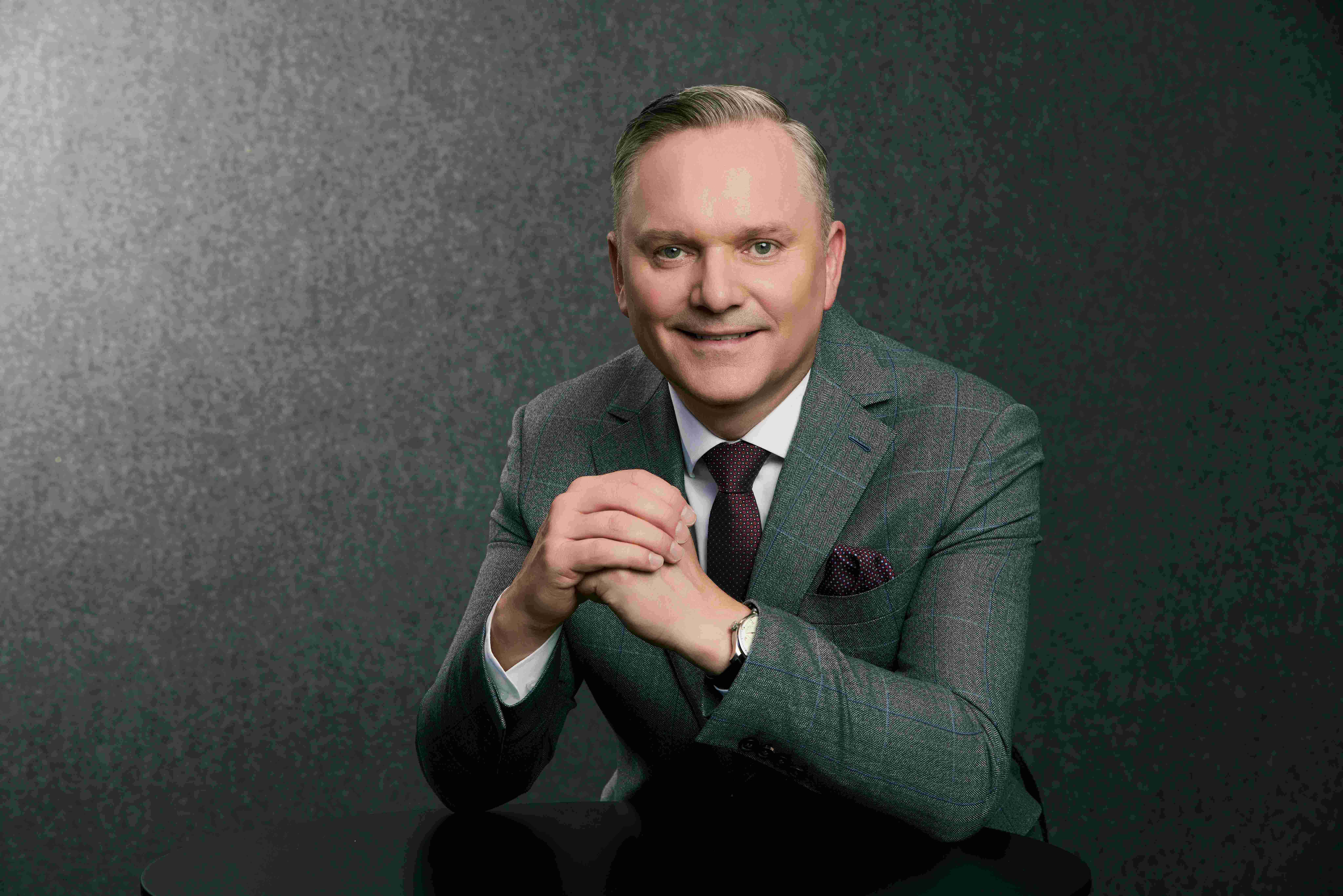 【回应】比亚迪App闪崩,厂家:预计是系统出问题;小鹏汽车:自营超充站突破1500座;问界汽车:第15万辆问界M9交付