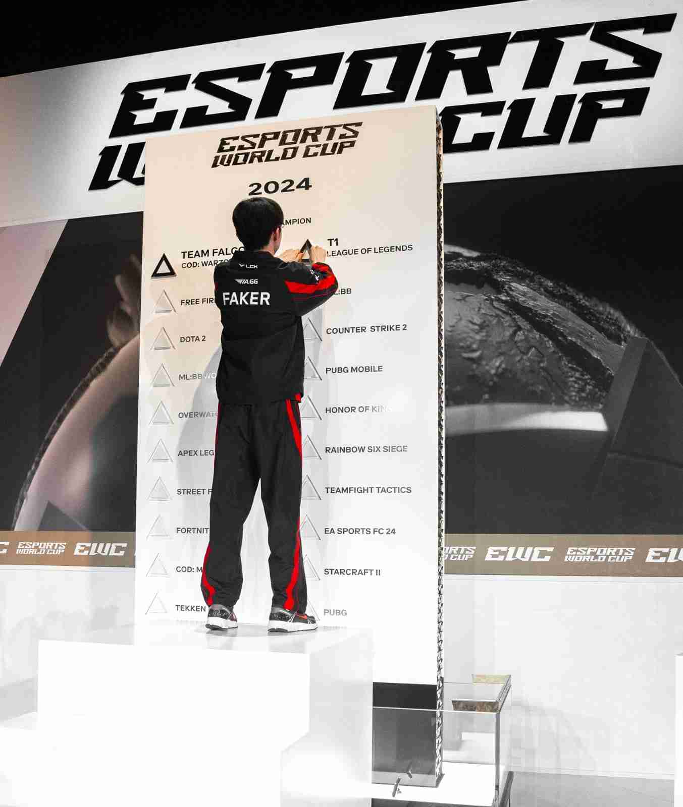 2024电竞世界杯《英雄联盟》总决赛：T1 3比1 TES夺冠