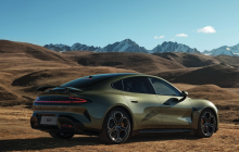 因软件策略问题存在安全隐患，小米汽车召回部分SU7标准版电动汽车