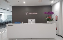 光峰科技收到知名车企定点通知，预计今年量产供货车载光学部件