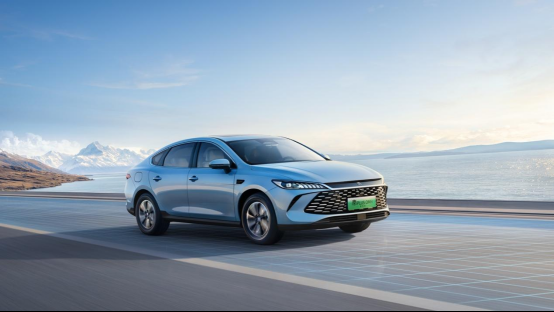 比亚迪第二代秦PLUS智驾版上市:高阶智驾+第五代DM技术,7.98万起