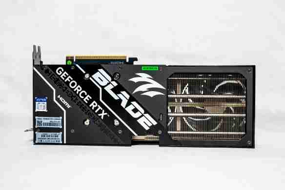 DLSS4·光追·AI三重加持!影驰 RTX 5070 Ti魔刃评测