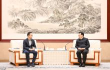 重庆市委书记袁家军会见阿里CEO吴泳铭一行