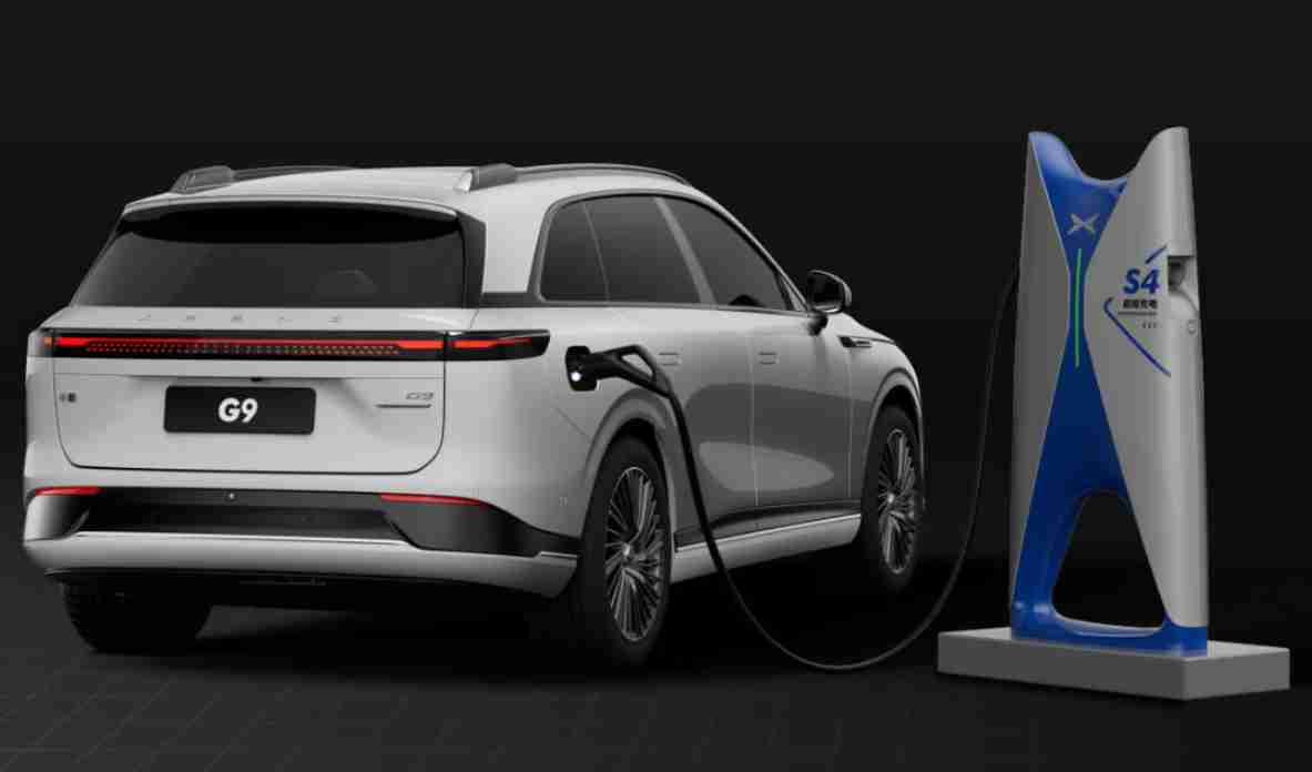 小鹏汽车何小鹏：高阶智驾全球化需做到硬件标配、软件免费