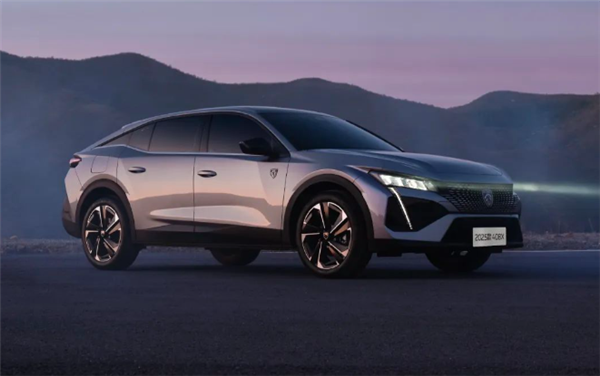 新款东风标致408X发布 号称年轻人第一台猎装车