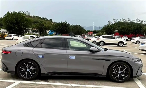 2025款比亚迪汉将于9月6日上市 新增激光雷达