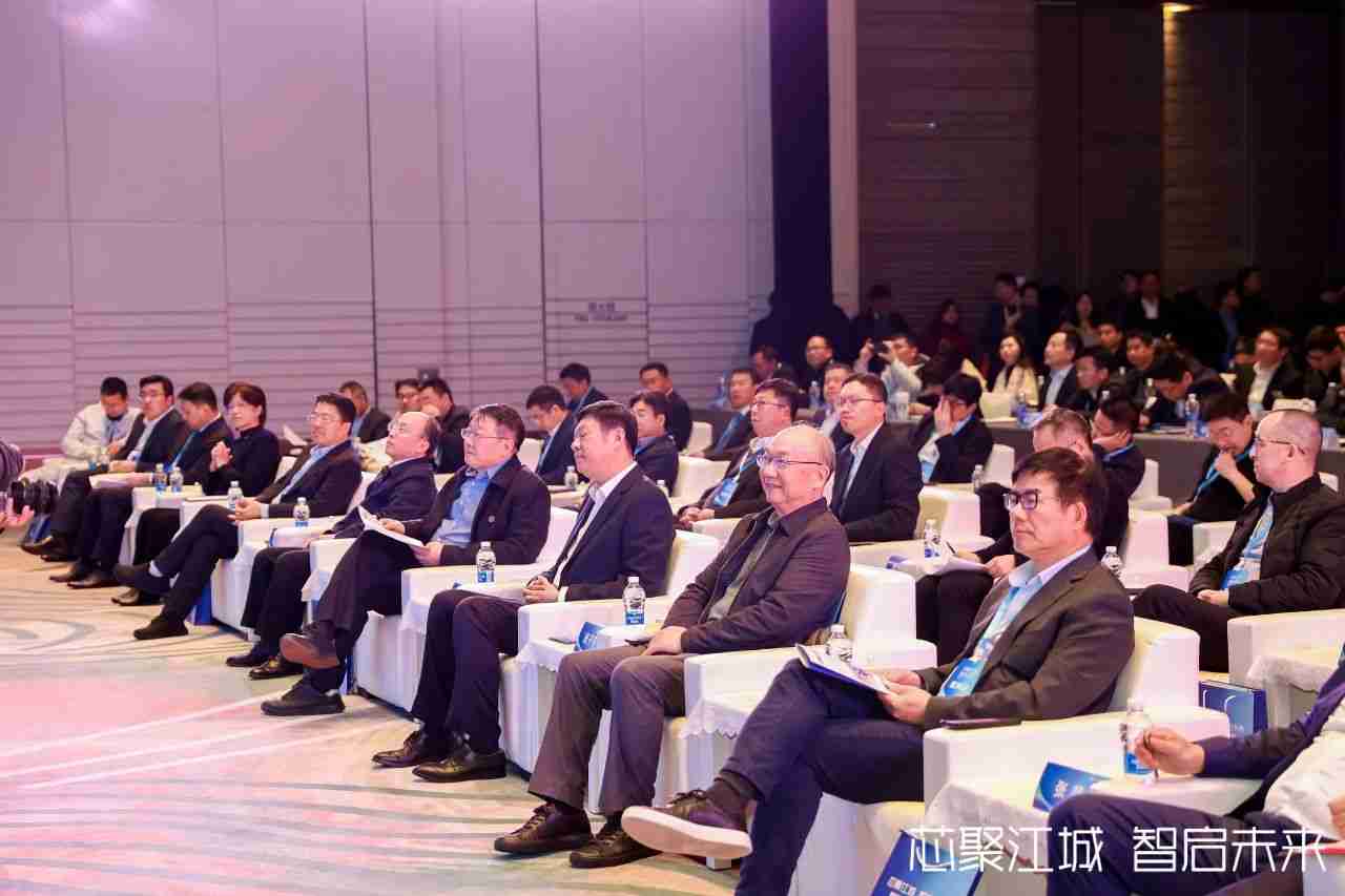 智现未来闪耀武汉集成电路产业大会，擘画半导体智能制造新图景