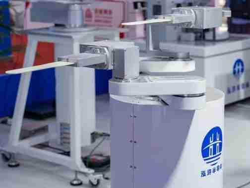 泓浒半导体携多款晶圆传输机器人亮相SEMICON CHINA 2025！