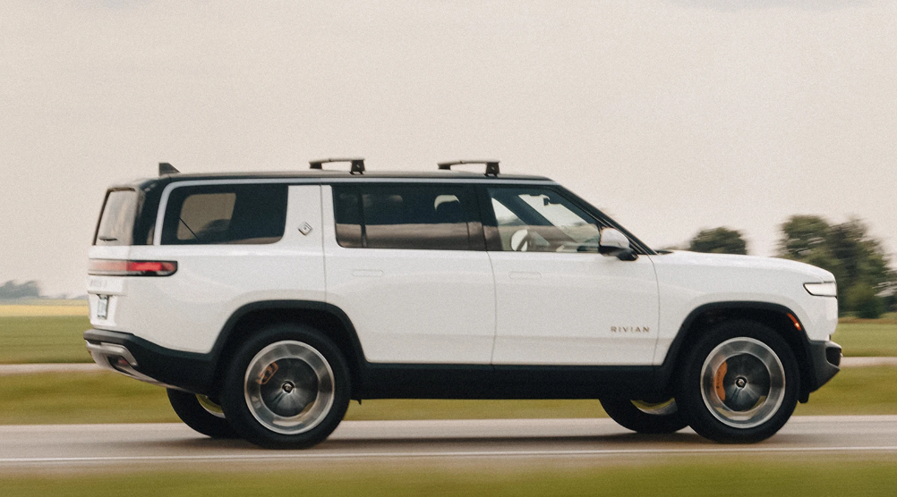 rivian q1汽车交付量同比骤降36%，股价盘前跌超4%