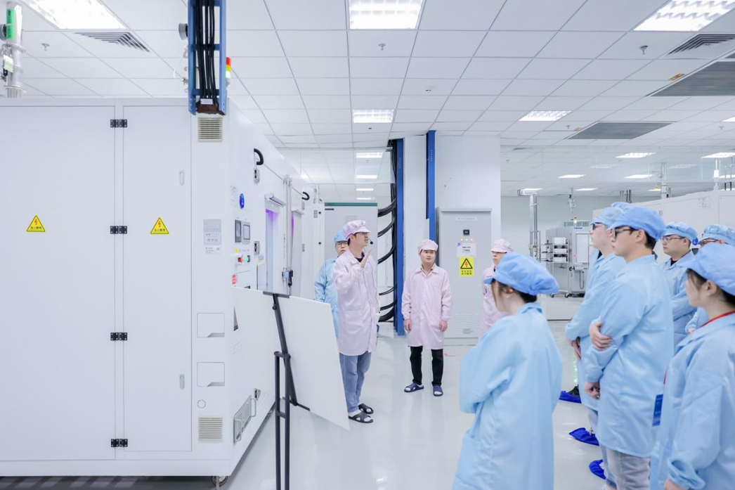 探访天马厦门TM18工厂：一块“好屏”的诞生