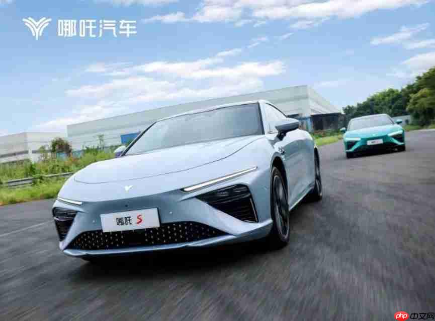 传哪吒汽车债转股方案失败,融资受阻且总部logo被拆除