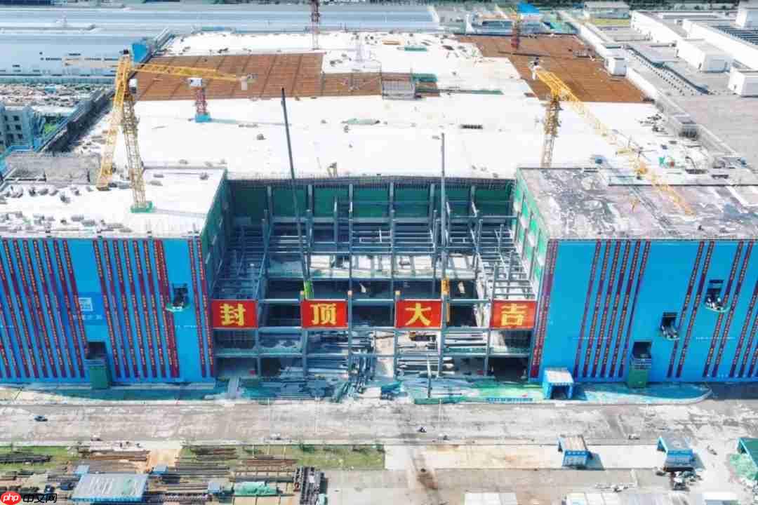 总投资90亿元 莱宝高科湖州微腔电子纸显示器件项目搬入首台曝光机
