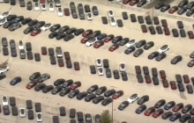 特斯拉卖不动了？库存积压严重，在全美征用停车场