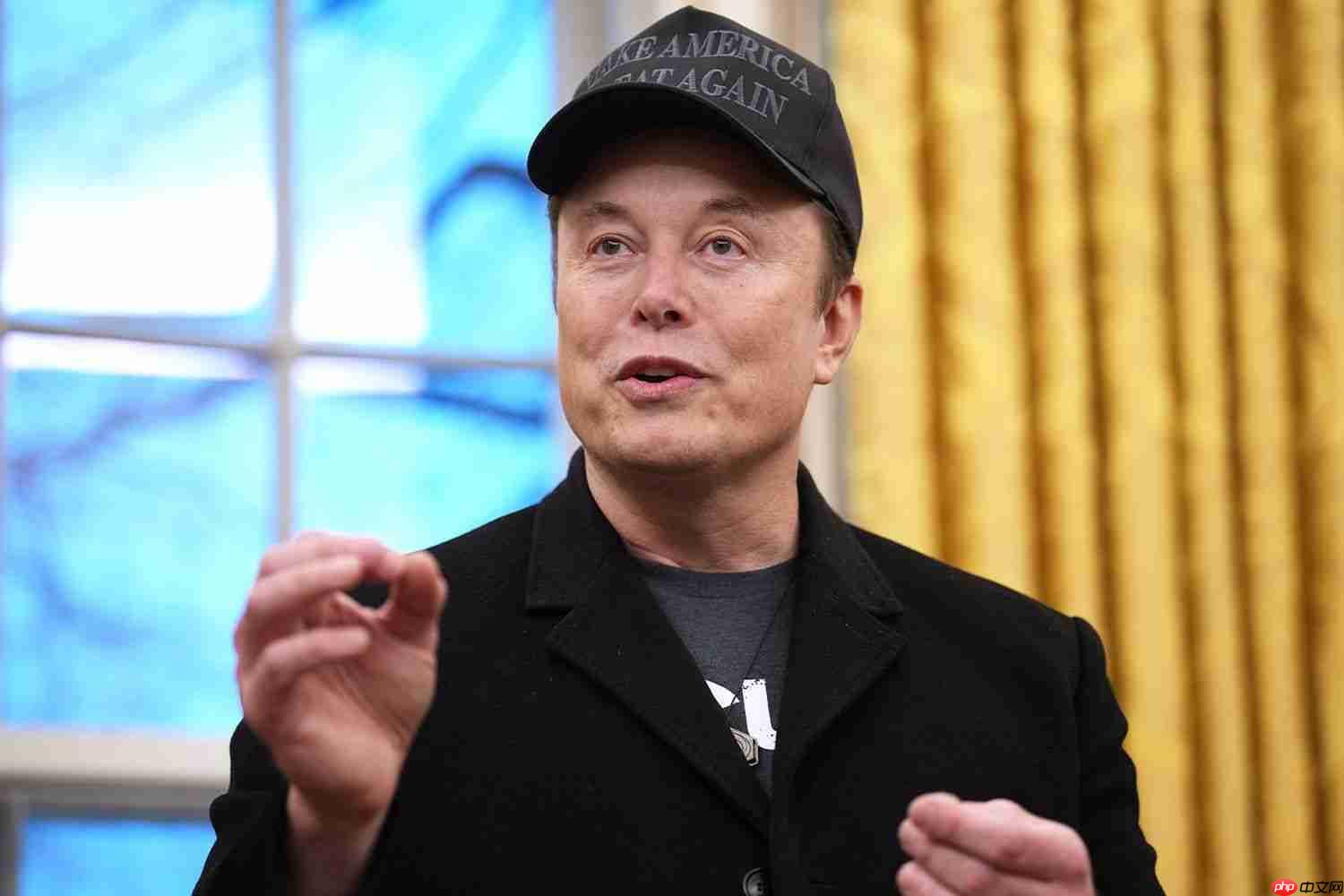 Robotaxi助特斯拉股价大涨，专家为何集体警告“挑战艰巨”？