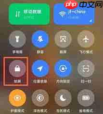 红米手机如何设置一键锁屏壁纸