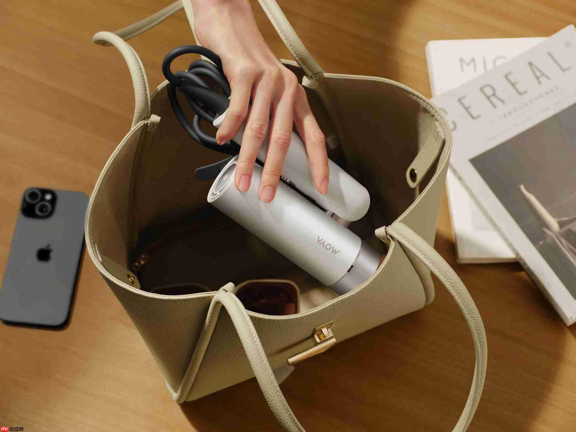 百变造型解锁!MOVA口袋折叠吹风机Flip10预售开启