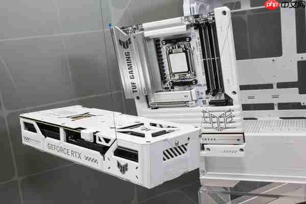 BW2025 华硕主板背置&超频双赛道大放异彩