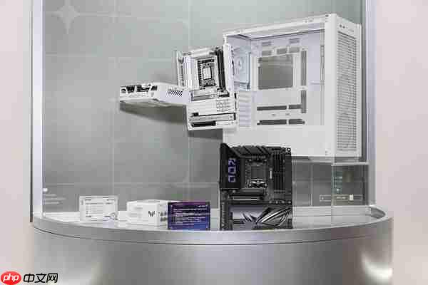 BW2025 华硕主板背置&超频双赛道大放异彩
