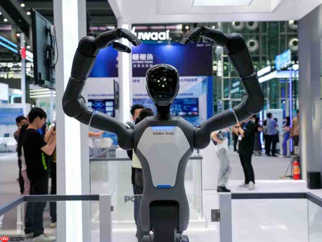 未来科技撞上青春活力，AI展会玩出新高度！