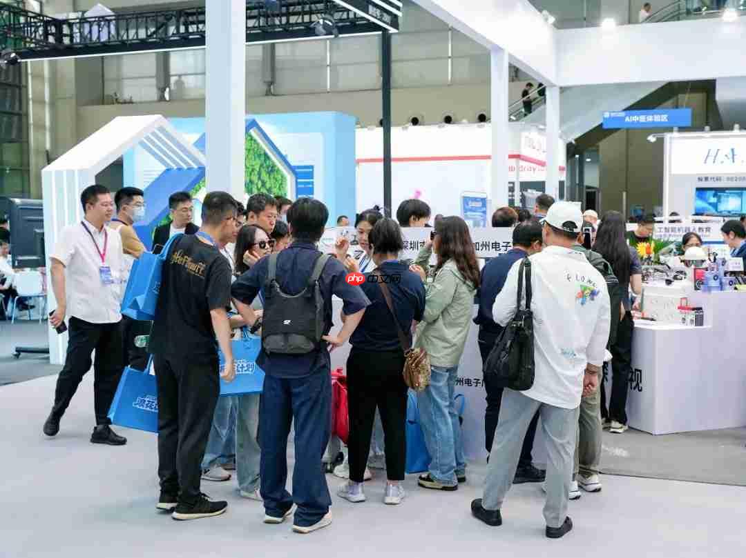 未来科技撞上青春活力，AI展会玩出新高度！