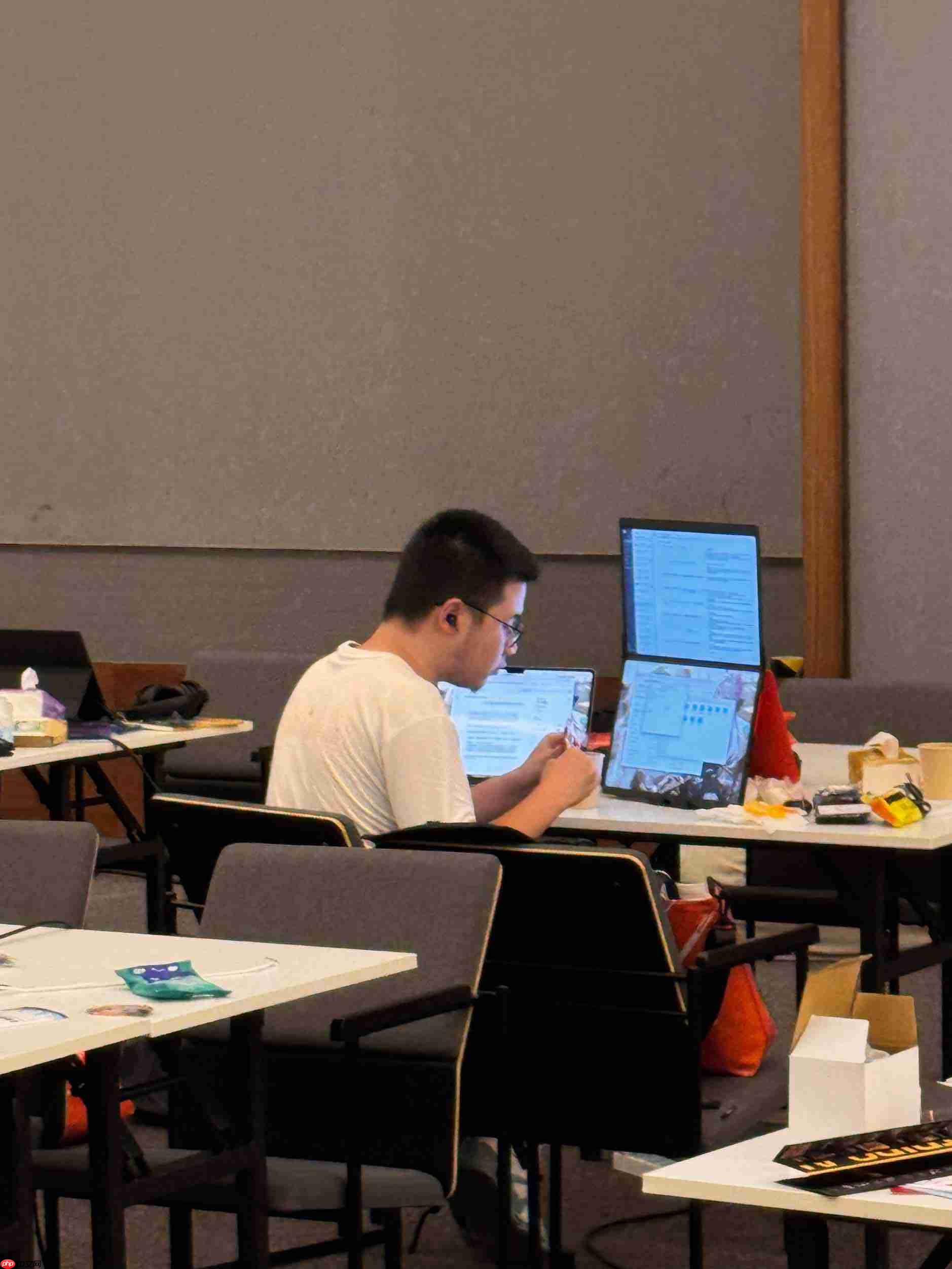 在中国最大的黑客松，我们找到了夏天