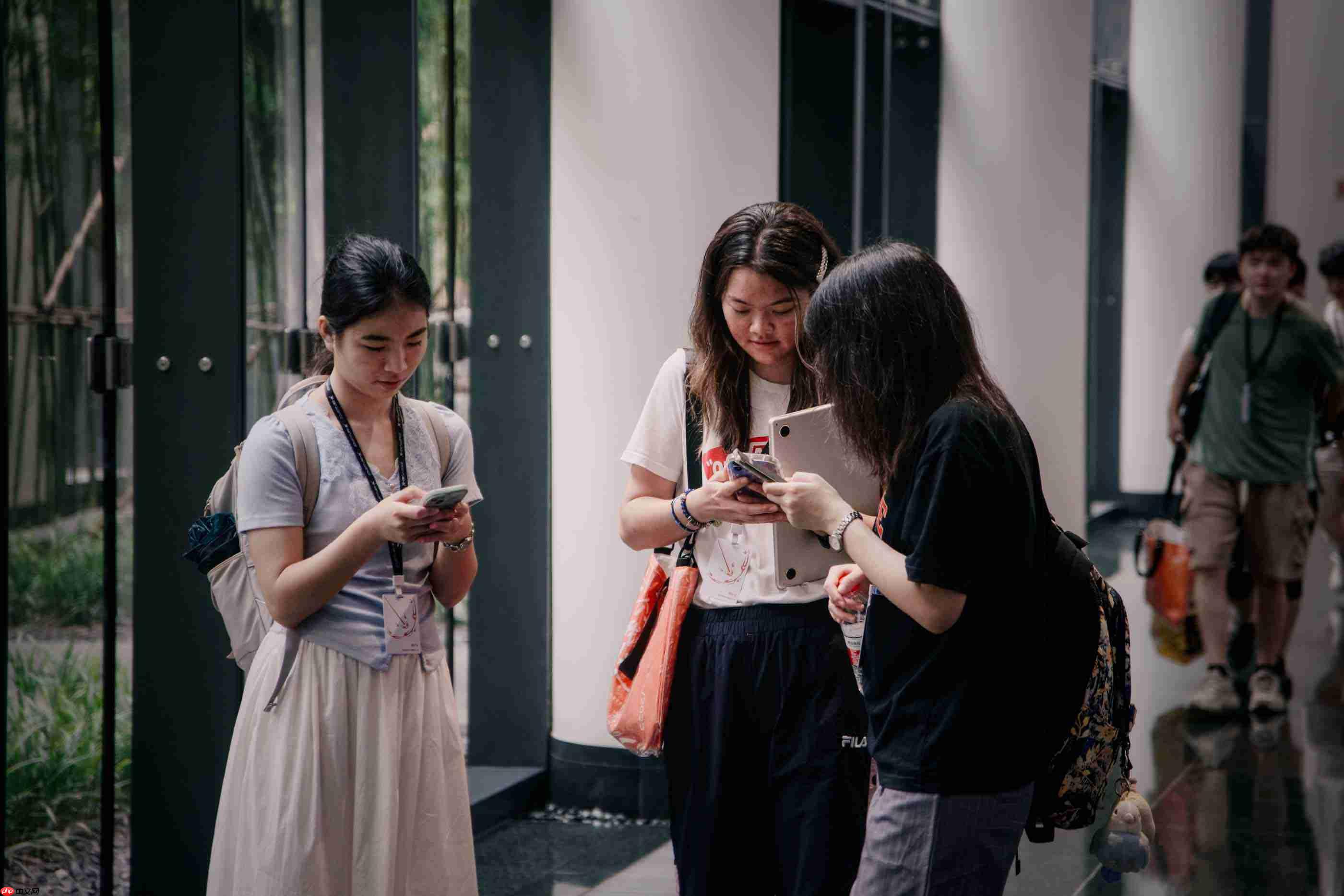 在中国最大的黑客松，我们找到了夏天