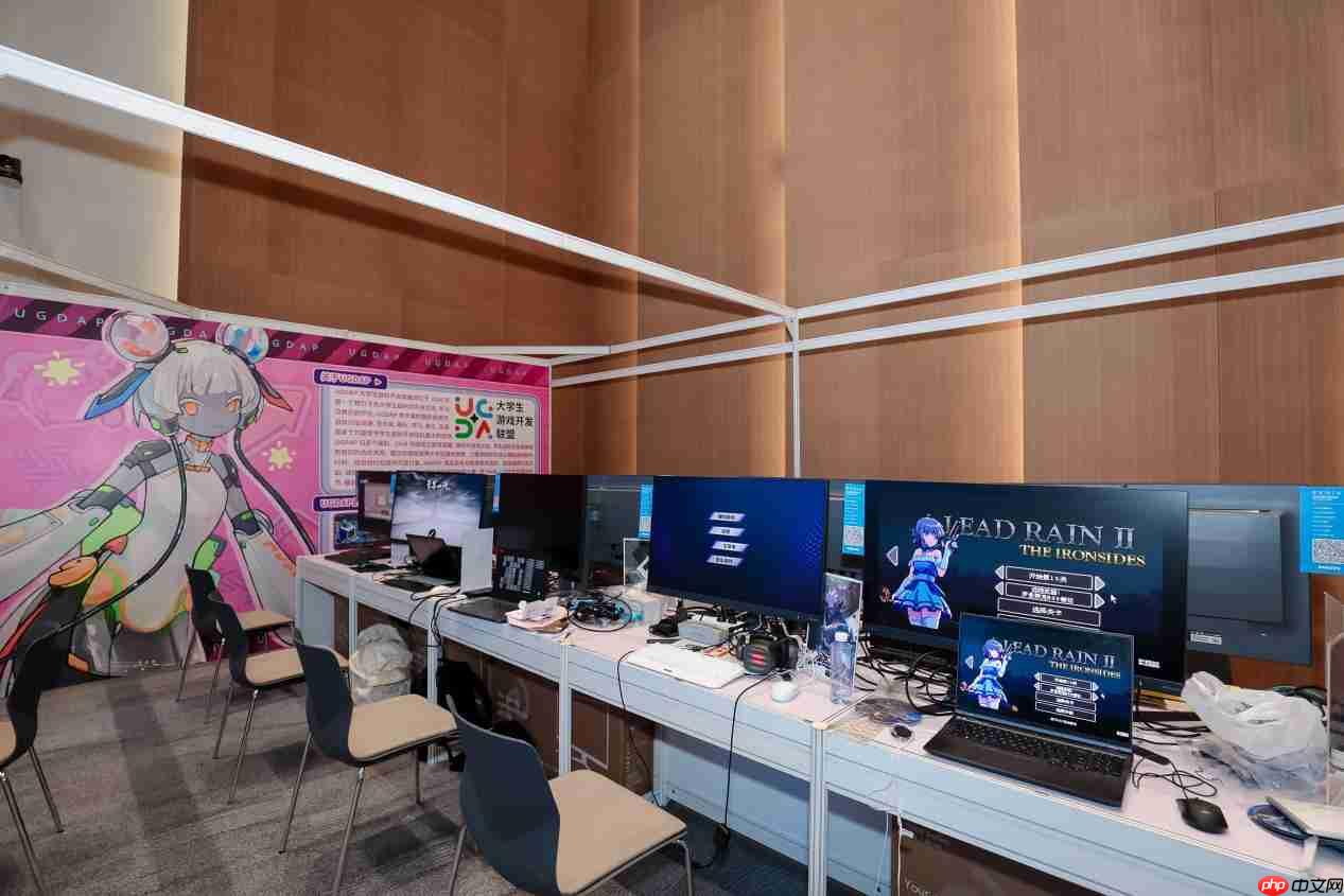 飞利浦EVNIA亮相2025CUSGA,赋能游戏创作新生力量!