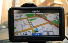 驾车导航Petal地图和高德地图哪个更精准?两者路线规划算法有何不同?