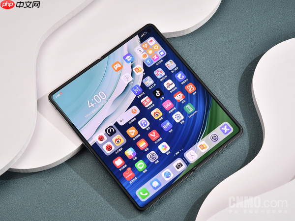 暑期出游旗舰首选!华为Mate X5让你旅途更缤纷