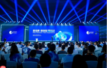 拓维信息携开鸿智谷首发“鸿蒙+星闪+AI”展区，亮相2025鸿蒙生态大会