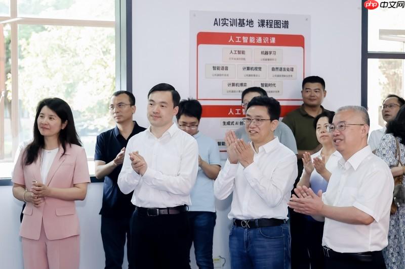 首个AI教育实训基地落地无锡惠山，摩尔线程携手科大讯飞等企业赋能未来人才