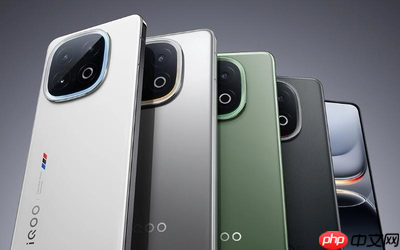 iQOO 15真机图曝光！延续上代设计 新增两款配色？