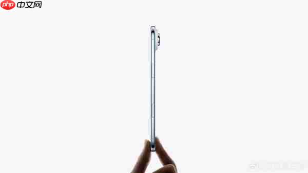 理想员工谈iPhone 17 Pro放弃钛合金:提升散热且减重