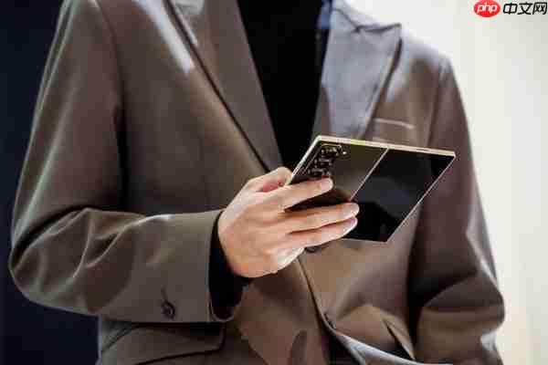 曝三星三折叠和W26本月底发布 11月和10月分别开卖