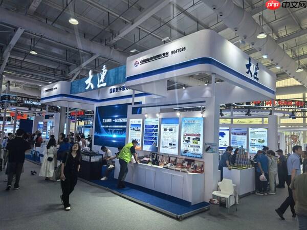 南北双赋|信华信双会联动,以数智之力共促全球服务贸易与投资新格局