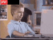 你管这玩意叫双系统？直接在 Windows 上体验 Linux