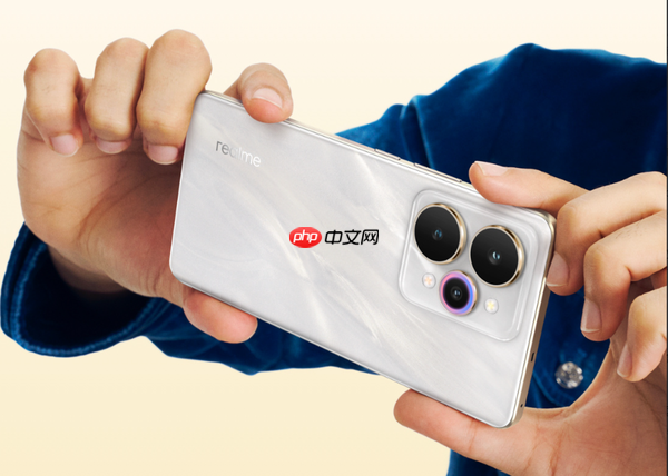 真我15系列手机发布 7K电池＋超强影像 1199元起售