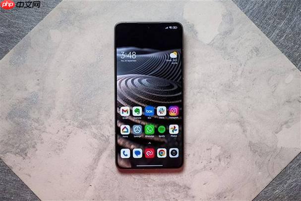 小米17手感对比iphone17哪个好_机身尺寸与握持感对比