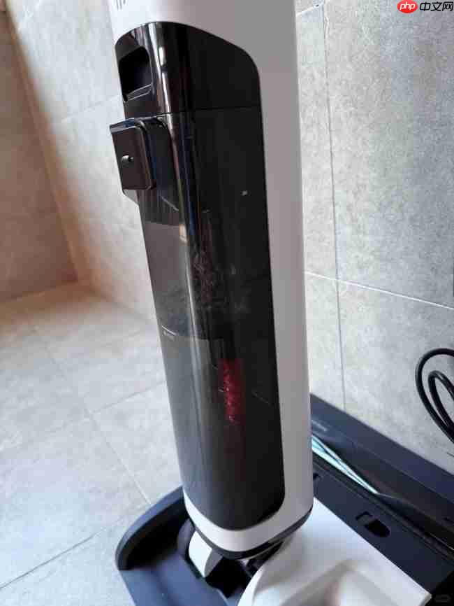 洗地机有吸尘器功能吗?吸尘器实用还是洗地机实用?2025选购指南