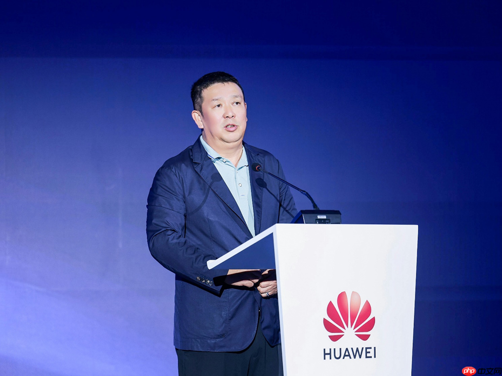 华为联合行业知名企业发布制造与大企业领域系列AI创新方案及全球样板点