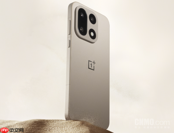 一加15全新配色“原色沙丘”公布 首发航天级纳米瓷金属