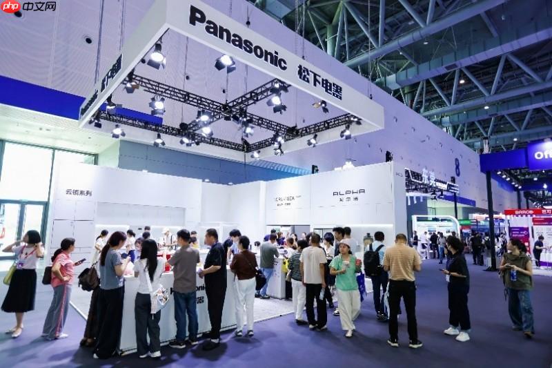 松下携全场景智慧生活方案亮相第四届数贸会旗舰洗护新品首秀