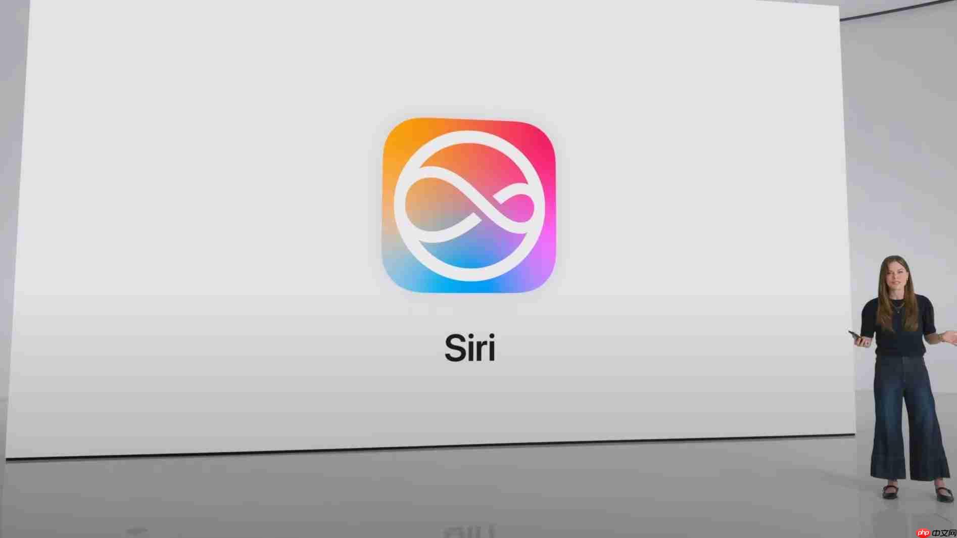 苹果内部启用AI机器人Veritas！全力冲刺新版Siri研发