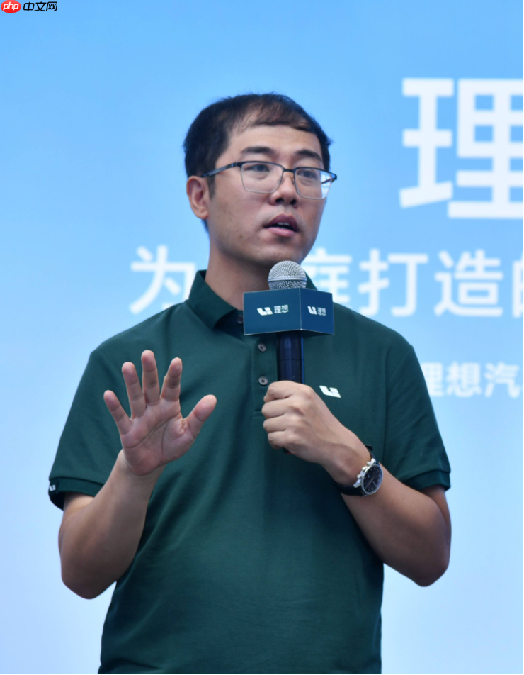 「理想同学」的进化史：从AI助手到智能体的自研之路