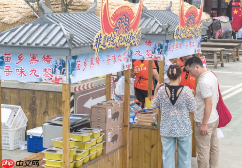 双节同庆享生态盛宴 苗乡黑猪引九黎风情——忠雷生态养殖黄金周品鉴嘉年华圆满举办