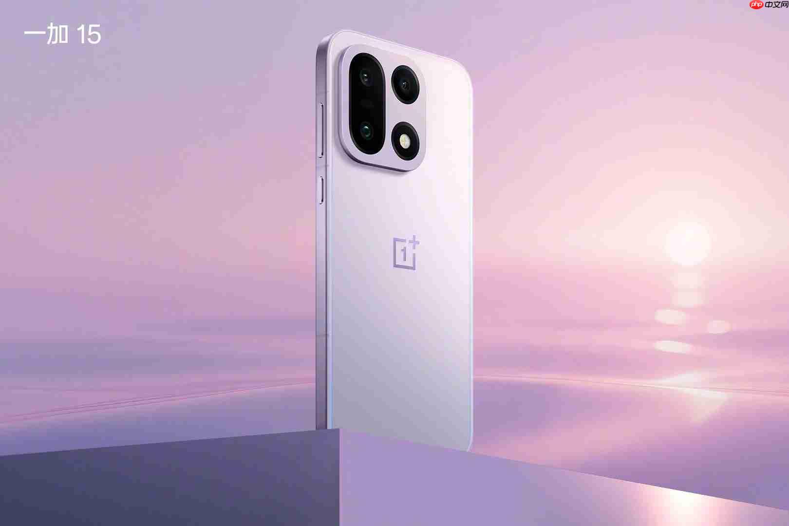 一加15搭载风驰游戏内核:将骁龙8E5优化成“Ultra”版本,开启165帧游戏时代