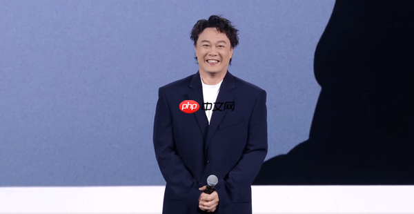 陈奕迅现身REDMI新品发布会 新版《K歌之王》现场首发