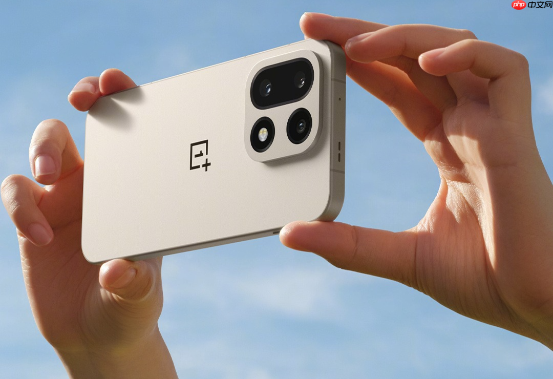 彩排完成,好戏将至!一加 15完成首次彩排,李杰重申“好饭不怕晚”