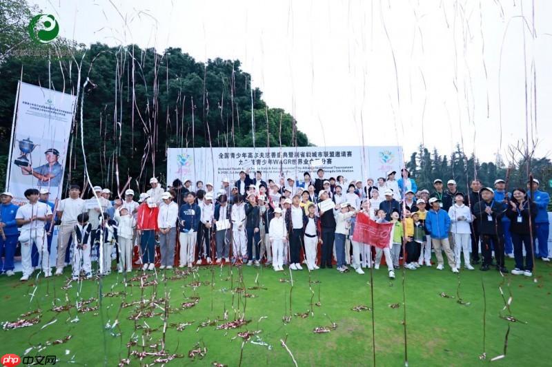 NAVEE助力成都高协联盟赛，智能球包车捐赠拍卖赋能青少年公益