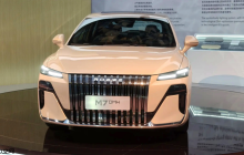 2025插电混动新能源选购指南,这款车为啥是10万级优选